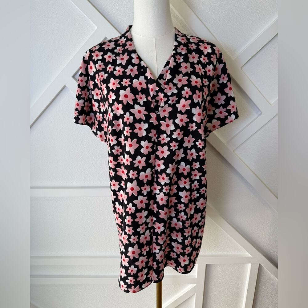 Cabi Harmony Retro Pink Floral V-Neck Blouse #5347 Size Medium - Picture 2 of 10